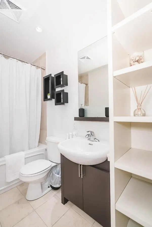 Waterclub Boutique Suites Toronto Apartment